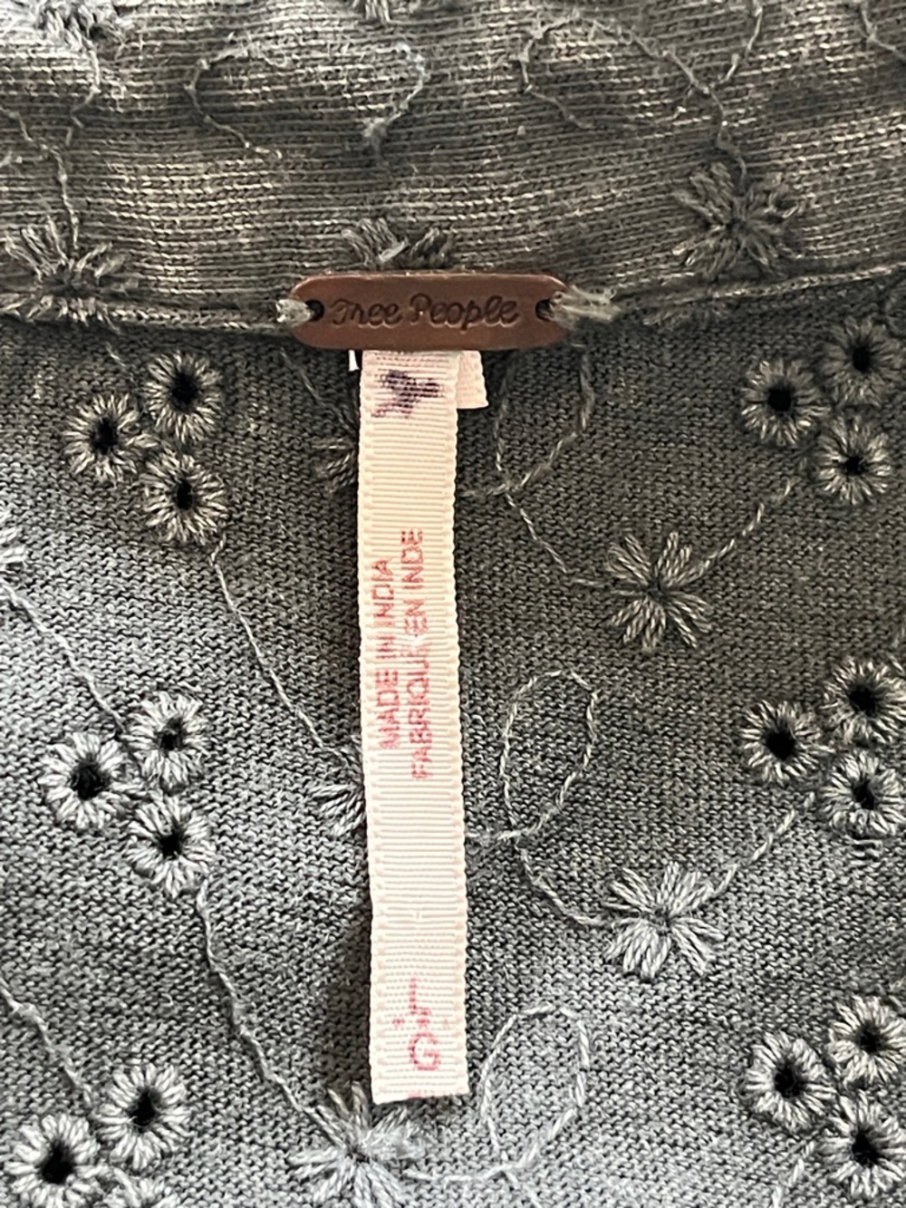 Free People Army Green Eyelet Tunic Top Button Up Boho Size L - Picture 11 of 14